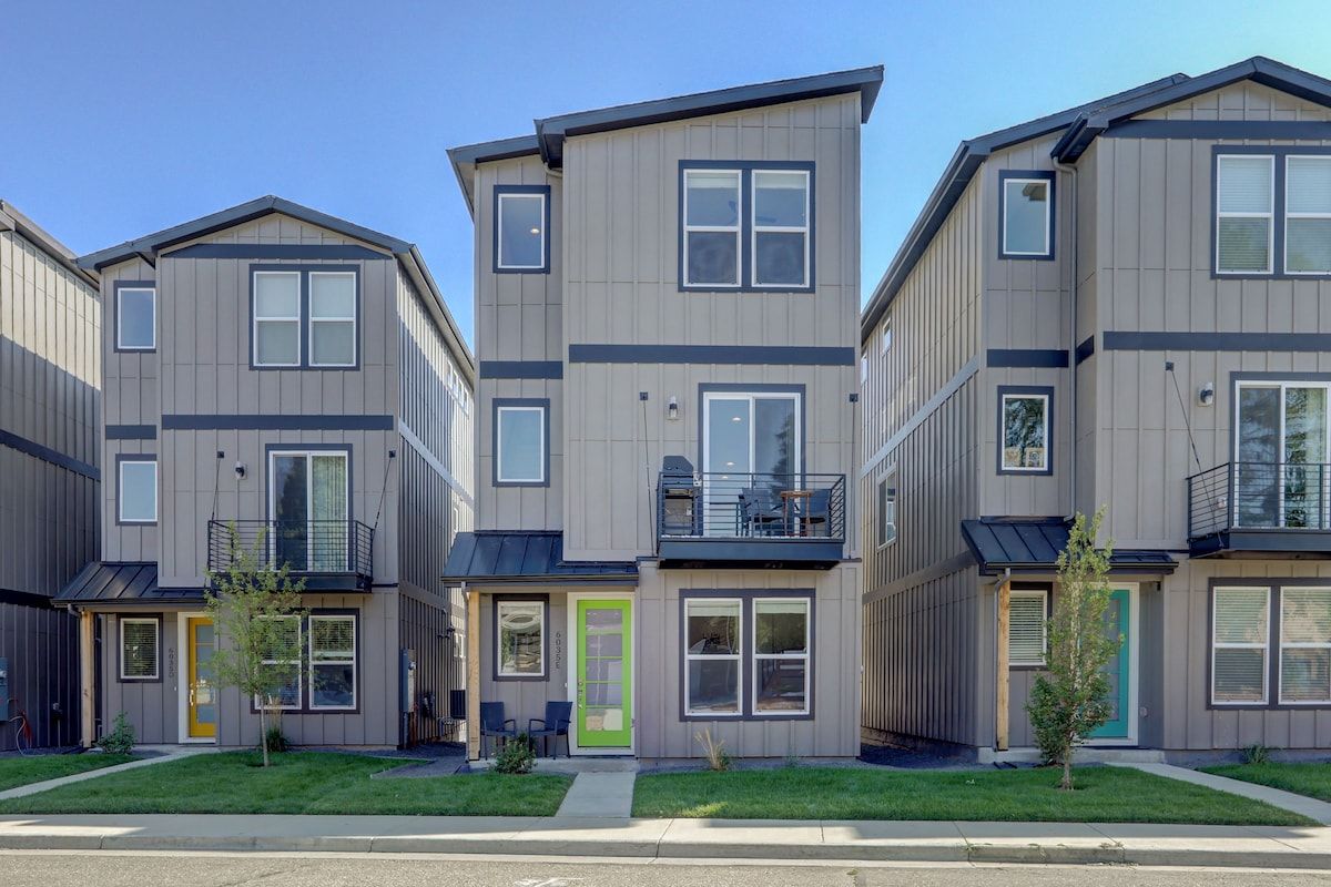 Exterior of the modern townhome row in Arvada