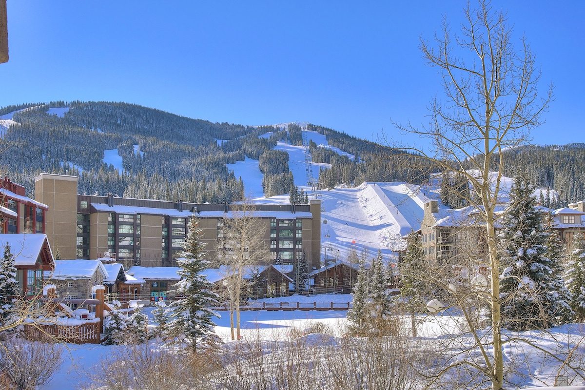 Ski runs on Copper Mountain seen from the condo